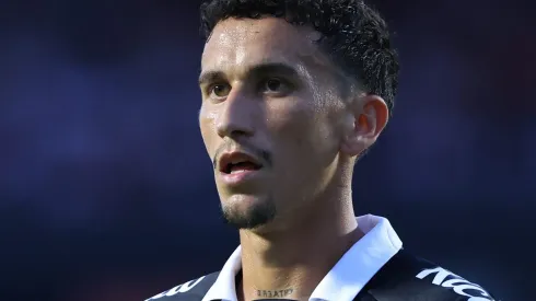 Dodi, jogador do Santos | Foto: Marcello Zambrana/AGIF