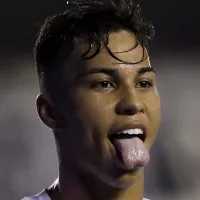 Palmeiras pode sofrer \'chapéu\' de time vermelho do Brasileirão e perder o atacante Kaio Jorge