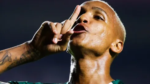 Deyverson pede silêncio. Foto: Alexandre Schneider/Getty Images