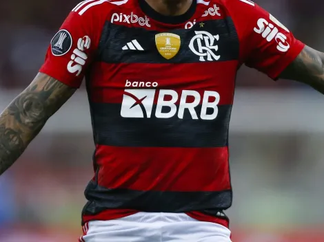 Site gringo vaza as possíveis novas camisas do Flamengo para 2024; qual a mais bonita?