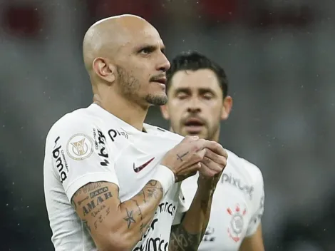 Corinthians se aproxima de anúncio de badalado lateral esquerdo