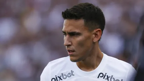 Rojas pode deixar o Timão. (Photo by Ricardo Moreira/Getty Images)