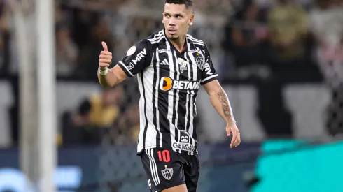 MG - BELO HORIZONTE - 02/12/2023 - BRASILEIRO A 2023, ATLETICO-MG X SAO PAULO - Paulinho jogador do Atletico-MG comemora seu gol durante partida contra o Sao Paulo no estadio Mineirao pelo campeonato Brasileiro A 2023. Foto: Gilson Lobo/AGIF