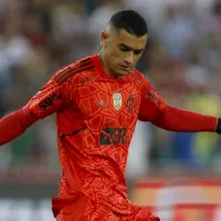 Clube da Série A entra na disputa com o Botafogo pela contração do goleiro Santos, do Flamengo