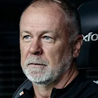 100% confirmado: Esse não joga mais no Corinthians e Mano Menezes é avisado sobre destino