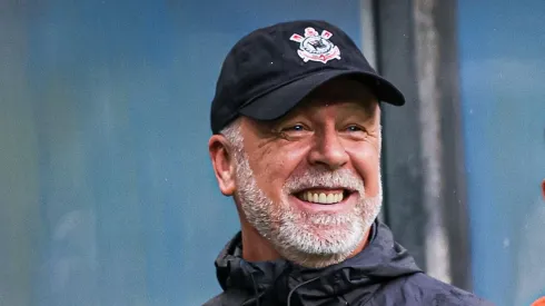 Corinthians quer novo camisa 10. Foto: Maxi Franzoi/AGIF