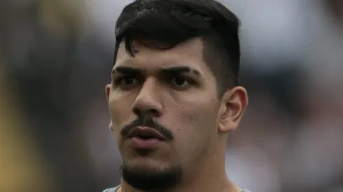 João Paulo é procurado para trocar o Santos por grande potência (Photo by Miguel Schincariol/Getty Images)