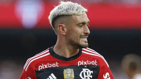 Flamengo recebe proposta astronômica para vender o meia De Arrascaeta (Photo by Ricardo Moreira/Getty Images)
