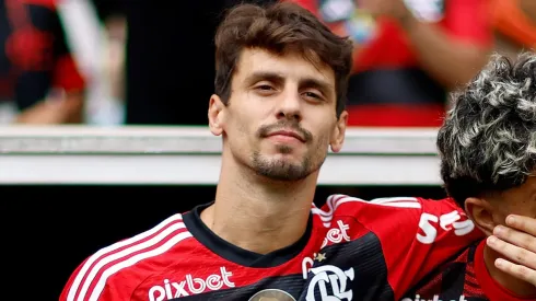 Tricolor do Brasileirão pode fechar com Rodrigo Caio, ídolo do Flamengo (Photo by Buda Mendes/Getty Images)