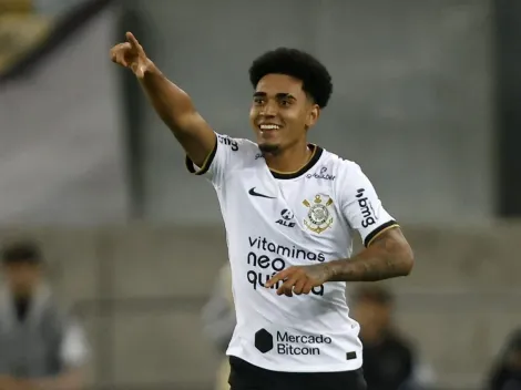 Du Queiroz recebe proposta oficial para fechar com rival do Corinthians