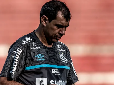 Carille escala Santos com sete reforços e time titular viraliza na web