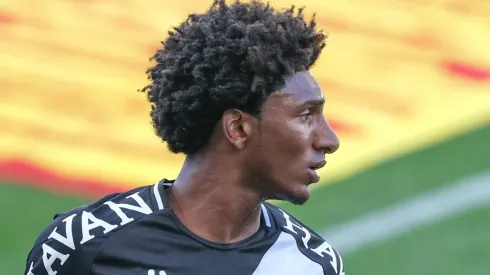 SAF do futebol brasileiro fica perto de anunciar Talles Magno, ex-Vasco. Foto: Marcello Zambrana/AGIF