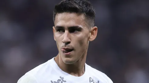 Rojas, pelo Corinthians Foto: Marcello Zambrana/AGIF