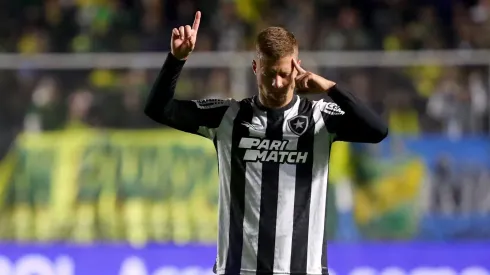 (Photo by Marcos Brindicci/Getty Images)