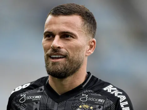 Santos oferece Lucas Lima como moeda de troca por destaque da Série A