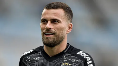 Santos oferece Lucas Lima como moeda de troca por destaque do Brasileirão. Foto: Thiago Ribeiro/AGIF