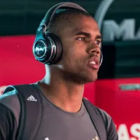 Douglas Costa, ex-Grêmio, pode voltar ao futebol brasileiro para defender as cores de time paulista