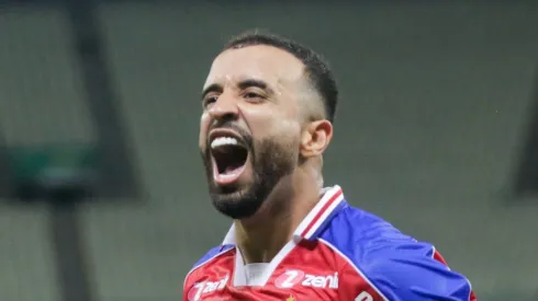 Caio Alexandre é vendido pelo Fortaleza. Foto: Lucas Emanuel/AGIF