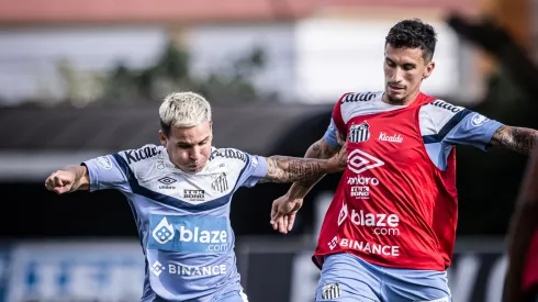 Soteldo e Dodi: atacante e volante deixaram o Santos rumo ao Grêmio (Foto: Raul Baretta/ Santos FC/ Divulgação)