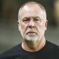 Meia brasileiro que atua na Europa está acertando com o Corinthians de Mano Menezes