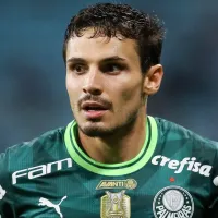 Raphael Veiga abre negociações com \'novo rico\' do futebol e pode deixar o Palmeiras