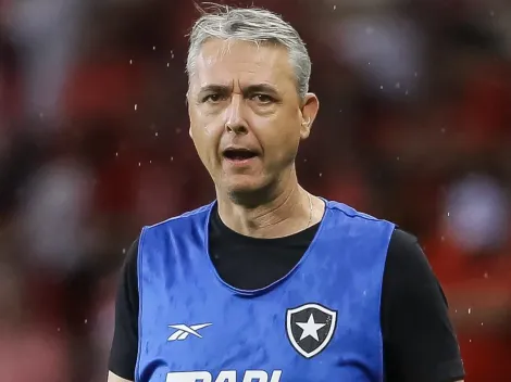 Tiago Nunes aprova e Botafogo faz oferta por meio-campista