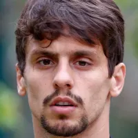 Ídolo do Flamengo, Rodrigo Caio recebe proposta oficial e pode ser anunciado por clube surpreendente