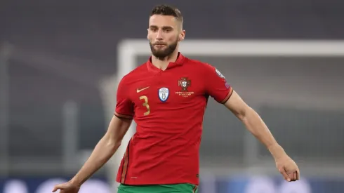 Flamengo pode encontrar um 'novo' Marí ao contratar Domingos Duarte (Photo by Jonathan Moscrop/Getty Images)