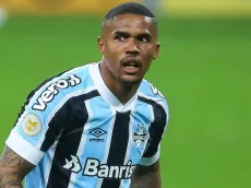 Douglas Costa recebe proposta e prepara acerto com rival do Grêmio
