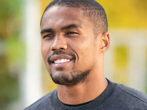 Salário de Douglas Costa no Fluminense 'vaza' na web e surpreende