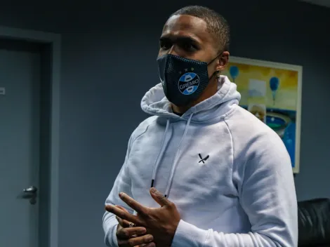 Após acerto de Douglas Costa com Fluminense, R$ 150 mil mensais viram pauta no Grêmio