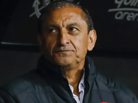 Vasco retoma negociações e acerta com grande meio-campista