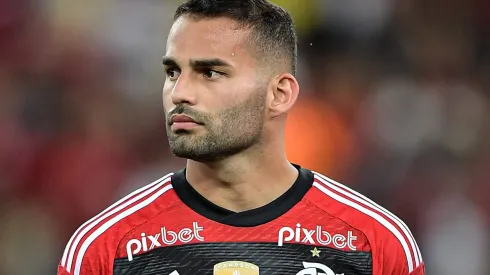 RJ - RIO DE JANEIRO - 19/04/2023 - LIBERTADORES 2023, FLAMENGO X NUBLENSE - Thiago Maia jogador do Flamengo durante partida contra o Nublense no estadio Maracana pelo campeonato Libertadores 2023. Foto: Thiago Ribeiro/AGIF