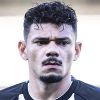 Tiquinho Soares é procurado de última hora para trocar o Botafogo por rival do futebol brasileiro