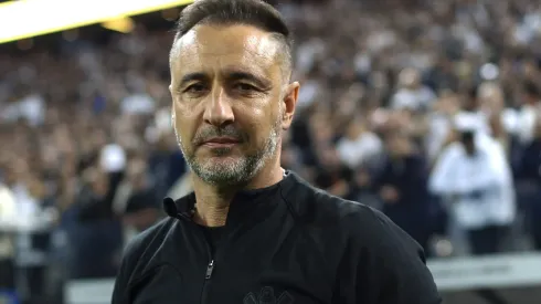 Vítor Pereira descarta retorno ao Corinthians e acerta com novo clube. (Photo by Ricardo Moreira/Getty Images)