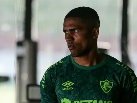 Douglas Costa minimiza fracasso no Grêmio e salário no Fluminense surpreende na web