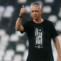 Tiago Nunes ignora críticas da torcida do Botafogo e deixa recado AO VIVO: 'A vaia vai ser...'