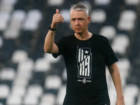 Tiago Nunes ignora críticas da torcida do Botafogo e deixa recado AO VIVO