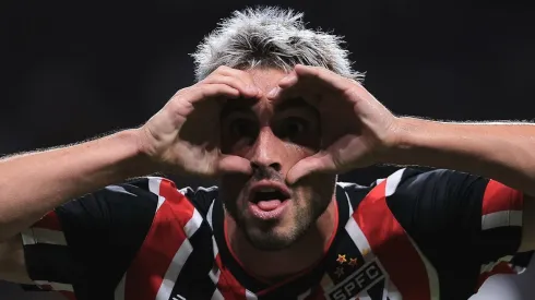 Calleri é procurado para trocar o São Paulo por campeão da Libertadores. Foto: Ettore Chiereguini/AGIF