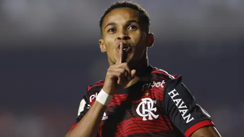 (Photo by Ricardo Moreira/Getty Images)