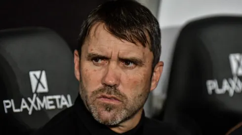 Eduardo Coudet tecnico do Internacional durante partida contra o Botafogo no estadio Engenhao pelo campeonato Brasileiro A 2023. Foto: Thiago Ribeiro/AGIF