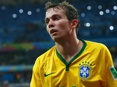 Bernard, ex-Atlético, encerra rumores e confirma de uma vez onde vai jogar