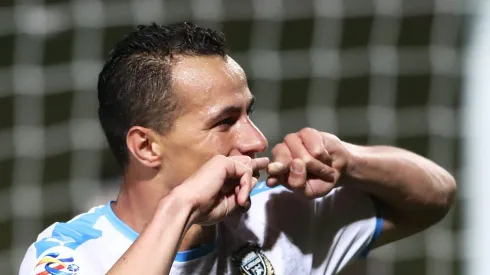 Leandro Damião em ação pelo Kawasaki Front. Foto: Matt King/Getty Images