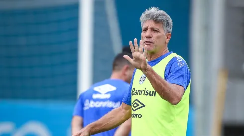 Renato: técnico foi importante em negócio do Grêmio (Foto: Lucas Uebel/Grêmio/Divulgação)