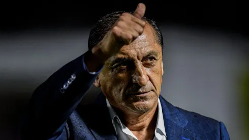 RJ - RIO DE JANEIRO - 28/11/2023 - BRASILEIRO A 2023, VASCO X CORINTHIANS - Ramon Diaz tecnico do Vasco durante partida contra o Corinthians no estadio Sao Januario pelo campeonato Brasileiro A 2023. Foto: Thiago Ribeiro/AGIF