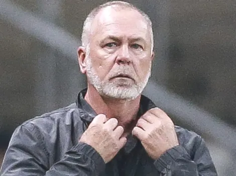 Mano Menezes vira opção no comando de gigante do Brasileiro