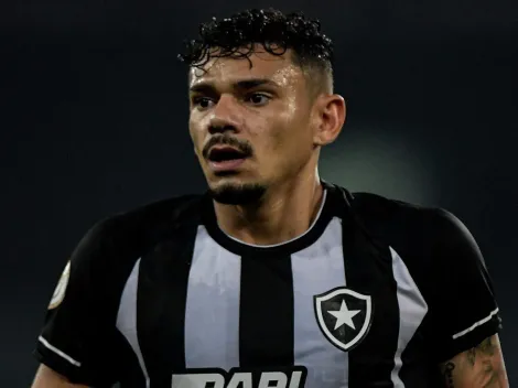 Bicampeão brasileiro quer tirar Tiquinho Soares do Botafogo