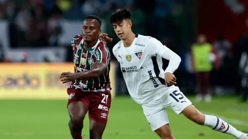 John Arias e Villamil: Fluminense saiu em desvantagem contra a LDU (Foto: Franklin Jacome/Getty Images)