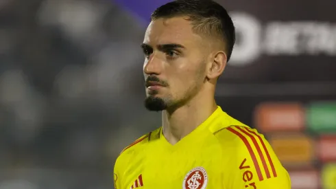 Anthoni é alvo de críticas da torcida do Inter (Foto: Divulgação/Inter)