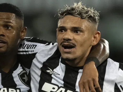 Atlético Mineiro oferece Eduardo Vargas em troca de craque do Botafogo
